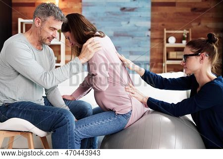 Doula Therapist Care And Treatment For Pregnant Woman