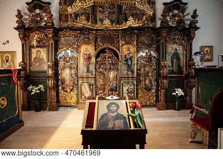 Pancevo, Serbia - April 9, 2022: Selective Blur On The Altar And Icons Of The Church Of Vojlovica Mo