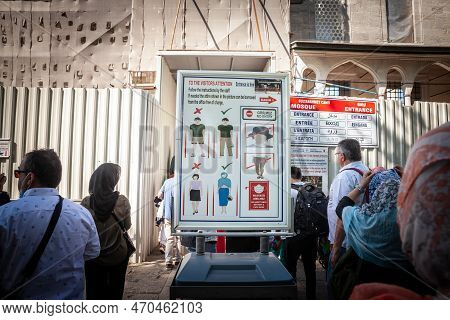 Istanbul, Turkey - May 21, 2022: Sign At The Entrance Of Sultanahmet Blue Mosque Reminding The Manda