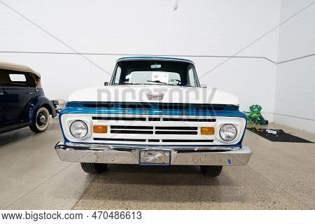 Flint, Michigan -usa- February 10, 2023:  8Th Annual Chrome And Ice Winter Indoor Autoshow At The Do