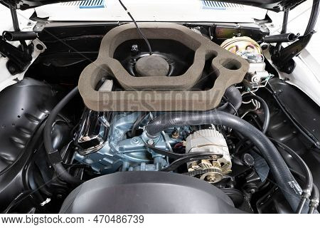 Flint, Michigan -usa- February 10, 2023:  8Th Annual Chrome And Ice Winter Indoor Autoshow At The Do