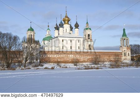 At The Walls Of The Ancient Spaso-yakovlevsky Dmitriev Monastery On A January Day. Rostov, Golden Ri