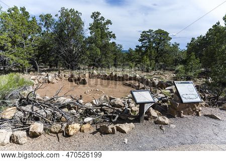 Grasnd Canyon, Usa - July 10, 2008: Old Tusayan Ruins In The Great Canyon National Park