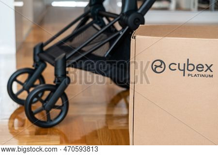 Novi Sad, Serbia - 15 January, 2023: Logo Of Cybex Platinum Brand. Cybex Is German Baby Stroller Pro