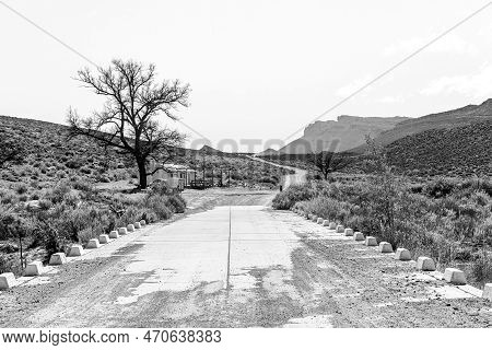 Cederberg, South Africa - Sep 4, 2022: Low Level Bridge Over The Wilgenhouts River, On The Ceres To 