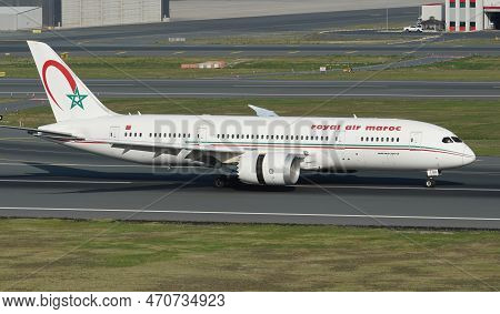 Istanbul, Turkiye - October 01, 2022: Royal Air Maroc Boeing 787-8 (36109) Landing To Istanbul Inter