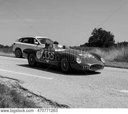 O.s.c.a. Mt 4 - Tn 1500 1955 On An Old Racing Car In Rally Mille Miglia 2022 The Famous Italian Hist