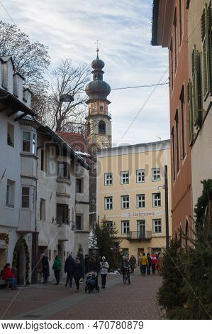 Brunico, Italy - December 30, 2022: View Of The Main Street Of Bruneck During Christmas Time In Wint