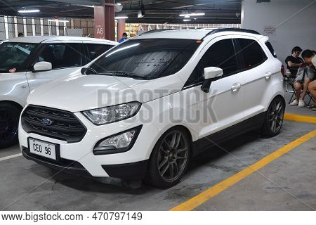 Paranaque, Ph - Nov 19 - Ford Ecosport Suv At Tastefully Built Car Meet On November 19, 2022 In Para