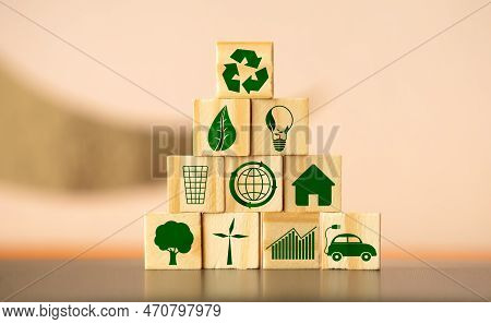 Circular Economy Concept, Recycle, Environment, Reuse, Manufacturing, Waste, Consumer, Resources. Lc