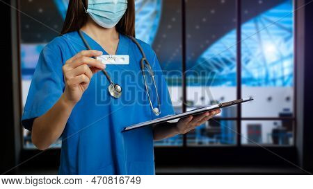 Covid-19 Virus Disease Diagnostic,doctor Holding Coronavirus Test Cassette,rapid Strep (rst) Kit,qui