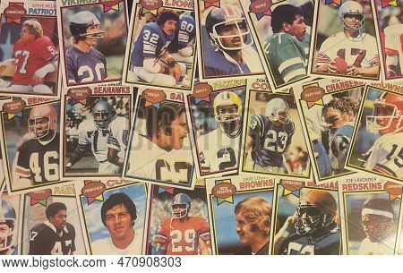 Collection Of Vintage 1979 Topps Nfl Trading Cards