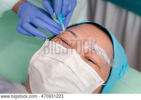 Eyebrow Tattoo Clinic Or Eyebrow Embroidery Clinic