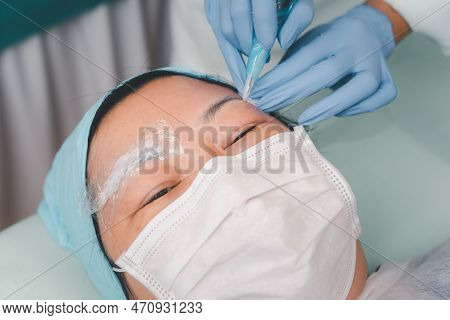 Eyebrow Tattoo Clinic Or Eyebrow Embroidery Clinic