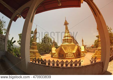 Kanchanaburi ,thailand - April 17,2016 : Golden Pagoda At Wat Somdet, A Historic Site In Amphoe Sang