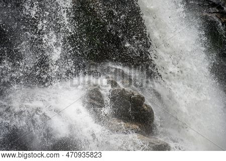 Thailand Prachuap Bang Saphan Sai Khu Waterfall