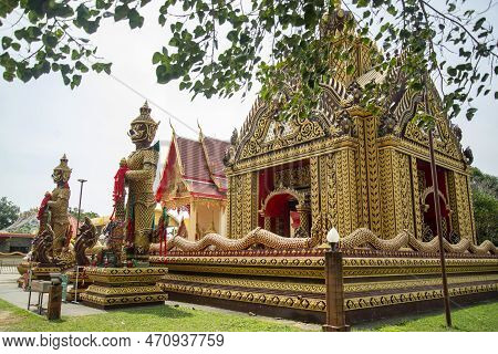 Thailand Prachuap Hua Hin Wat Khao Kalok
