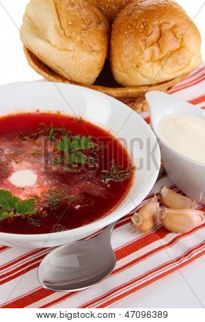 Vynikající boršč v tabulce detail