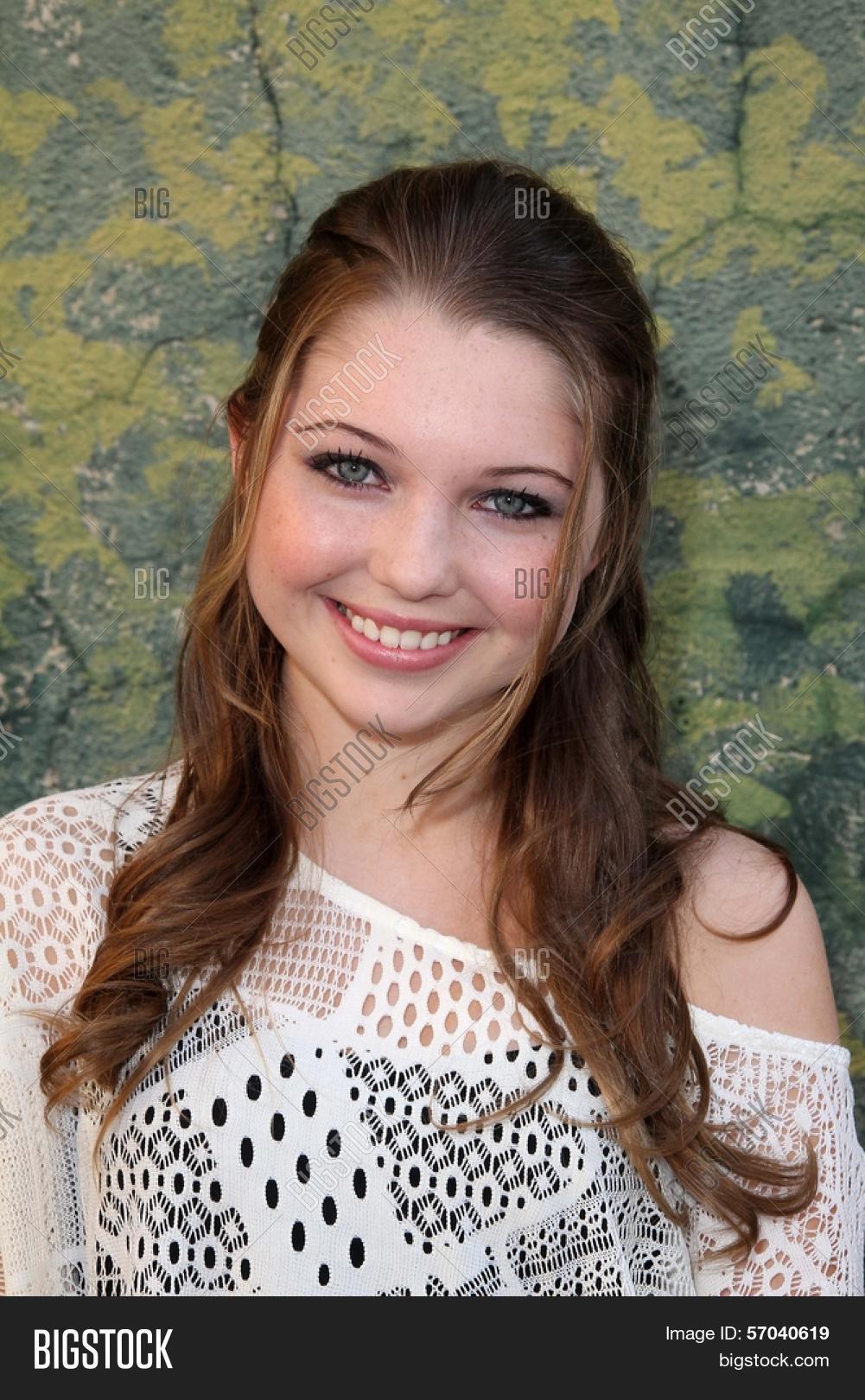 Sammi Hanratty Variety Image & Photo (Free Trial) Bigstock