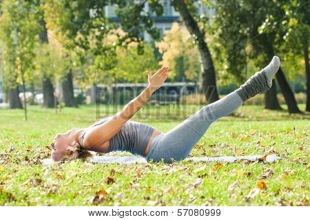 Yoga-Uttana padasana/Raised Legs Pose