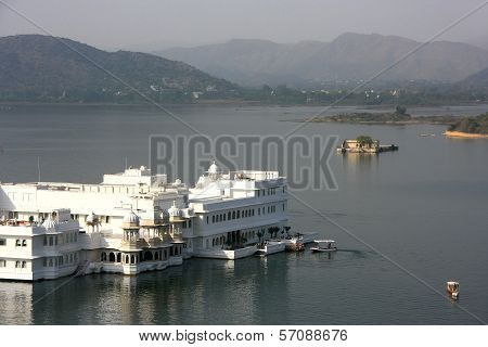 Lake Palace, Jagniwas Island, Udaipur, India