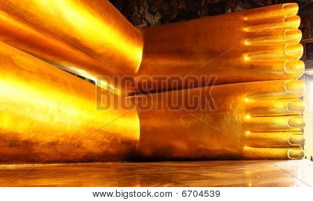 Morchie di menzogne Buddha d'oro