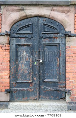 Strašidelné dveře