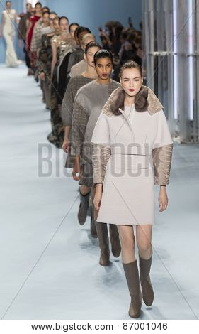 Carolina Herrera - Fall 2015 Collection