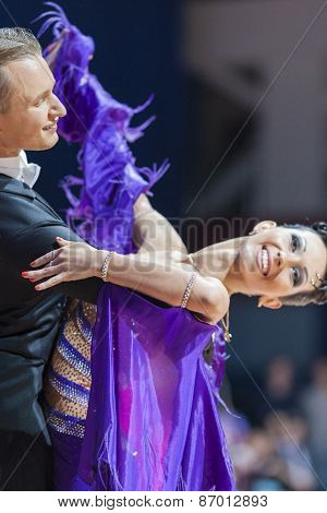 Minsk, Belarus-february 15, 2015: Kazyra Artsem And Veslova Anastasiya From Belarus Performs Adult S