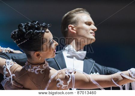 Minsk, Belarus-february 15, 2015: Kazyra Artsem And Veslova Anastasiya From Belarus Performs Adult S