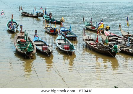 เรือ