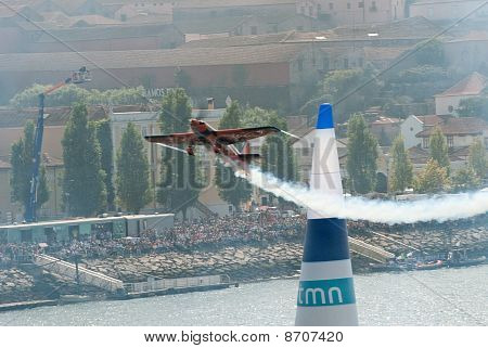 Nicolas Ivanoff (fra) en Red Bull Air Race 2009, Porto, Portugal