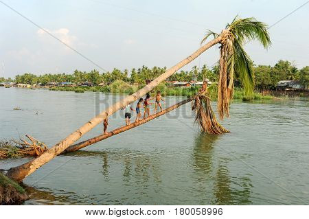 River Mekong At Don Det Island, Laos