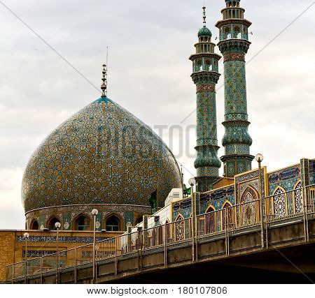In Iran  And Old Antique Mosque    Minaret