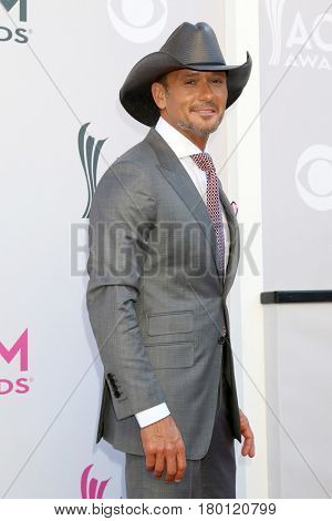LAS VEGAS - APR 2:  Tim McGraw at the Academy of Country Music Awards 2017 at T-Mobile Arena on April 2, 2017 in Las Vegas, NV