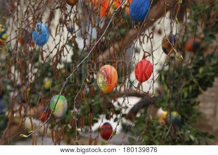 Fountain decorated Easter eggs / Well decorated Easter eggs