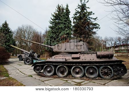 Old Vintage Military Tank In The City Pedestal.
