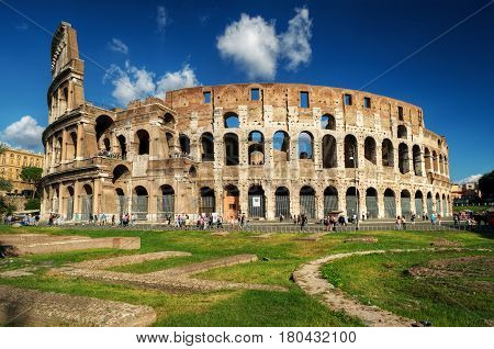 ROME - OCTOBER 4, 2012: The famios Colosseum in Rome, Italy.
