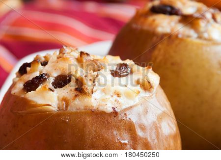 Baked apples sutffed with curds and nuts