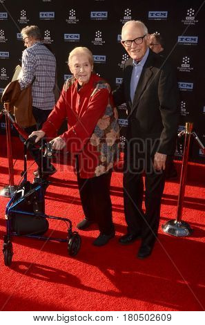 LOS ANGELES - APR 6:  Marilyn Bergman, Alan Bergman at the 2017 TCM Classic Film Festival Opening Night Red Carpet at the TCL Chinese Theater IMAX on April 6, 2017 in Los Angeles, CA