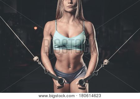 Sexy Pretty Fitness Girl Diet Training Chest Pumping Beautiful Breast.