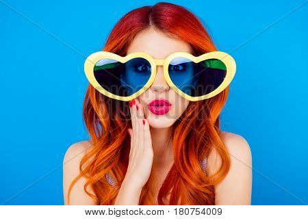 Portrait Of Carefree Cheerful Pretty Trendy Charming Giri With Curly Hair In Shock, She Is Fall In L
