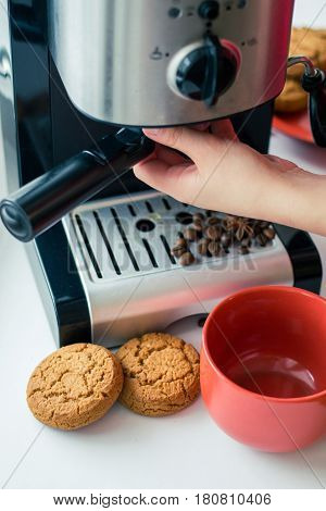 Make fresh coffee in a coffee machine with flavoring