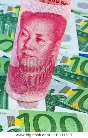 Yuan ja euroseteleitä