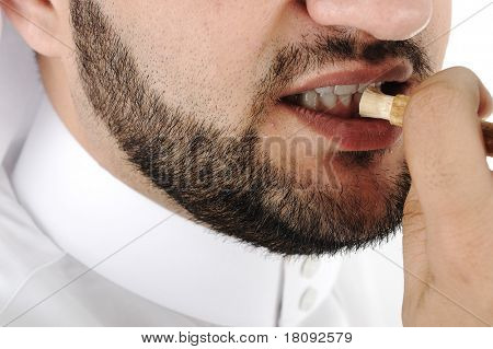 Staré islámské tradiční přírodní čisticí nástroj, siwak nebo miswak, dnes zuby kartáčkem