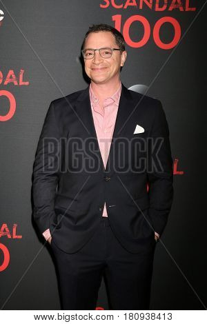 LOS ANGELES - APR 8:  Joshua Malina at the 
