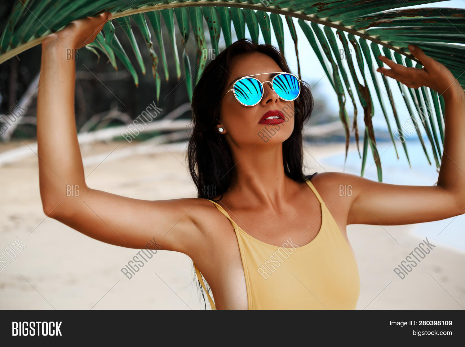 Sexy island models