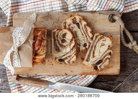 Braided Cake With Nut And Raisin Filling