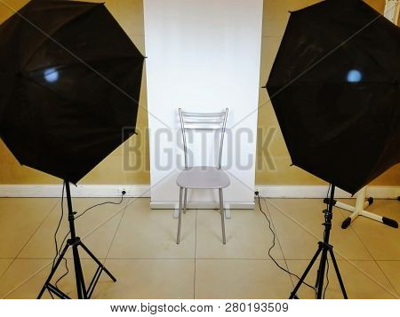 Photography Chair With Two Soft Boxes On The Sides