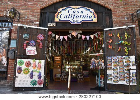 Los Angeles, California - Oct 18: Olvera Street In Los Angeles, California, Seen On Oct 18, 2018. It